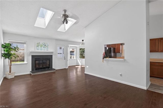 608 Birchridge CT, Virginia Beach, VA 23462