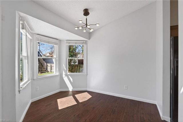 608 Birchridge CT, Virginia Beach, VA 23462