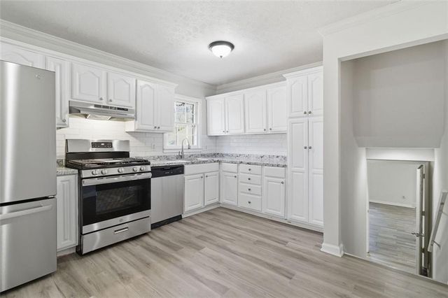 5753 OAK GROVE Drive, Acworth, GA 30102