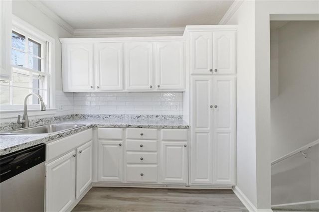 5753 OAK GROVE Drive, Acworth, GA 30102