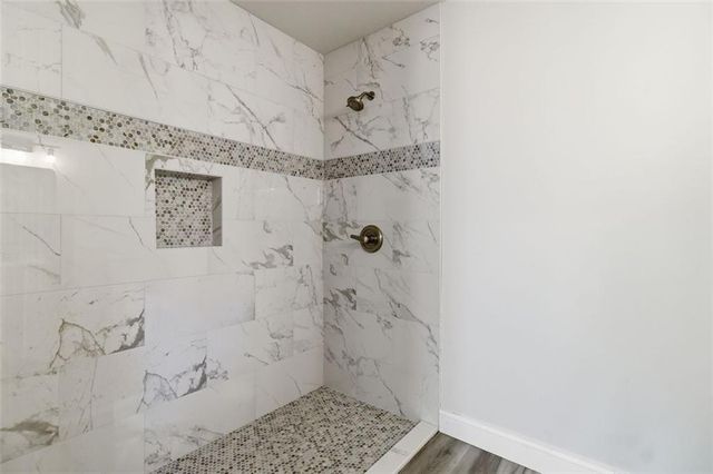 5753 OAK GROVE Drive, Acworth, GA 30102