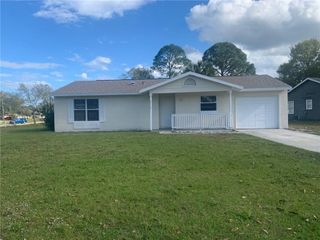 2116 19th Avenue SW, Vero Beach, FL 32962