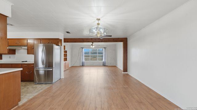 37 Dairy, Pleasanton, TX 78064