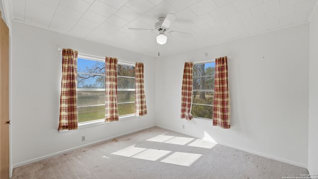 37 Dairy, Pleasanton, TX 78064