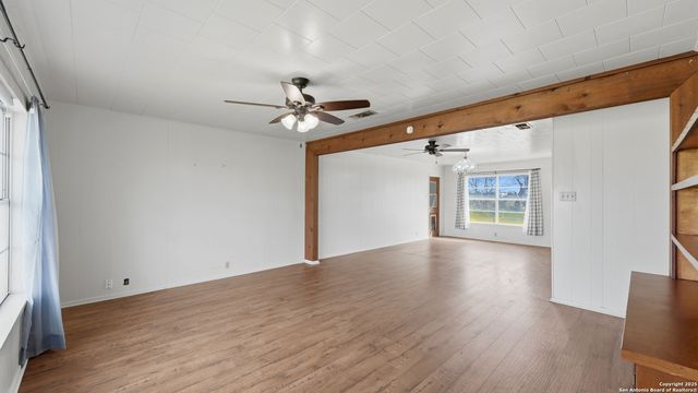 37 Dairy, Pleasanton, TX 78064