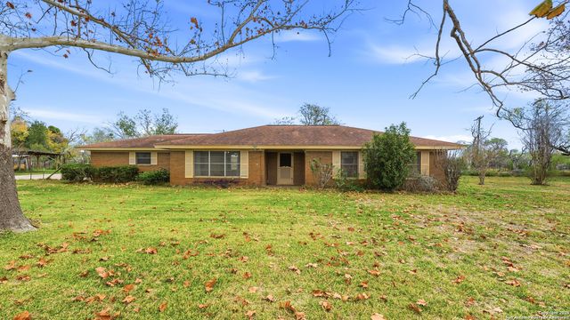 37 Dairy, Pleasanton, TX 78064