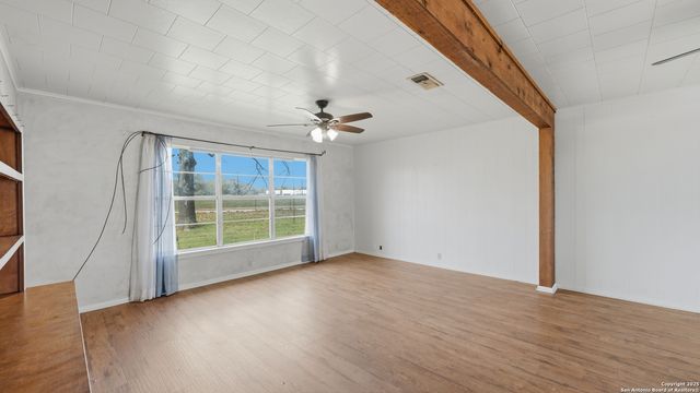 37 Dairy, Pleasanton, TX 78064