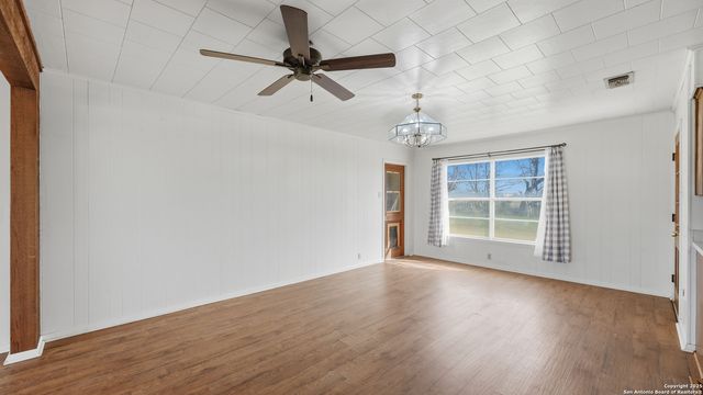 37 Dairy, Pleasanton, TX 78064