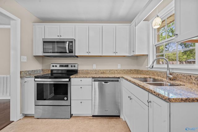 704 Peck Road NE, Huntsville, AL 35801