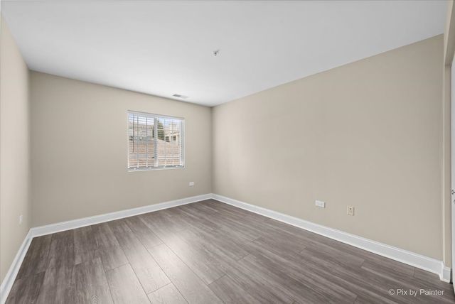 605 BARRINGTON Avenue 222, East Dundee, IL 60118