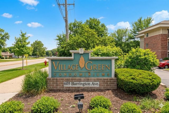 605 BARRINGTON Avenue 222, East Dundee, IL 60118