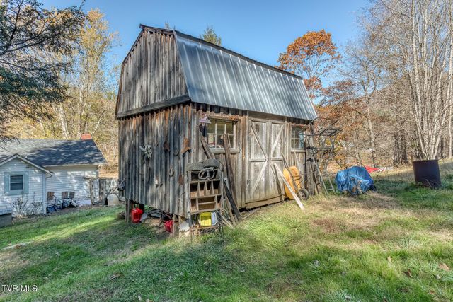 3004 Cane Creek Rd Road, Bakersville, NC 28705