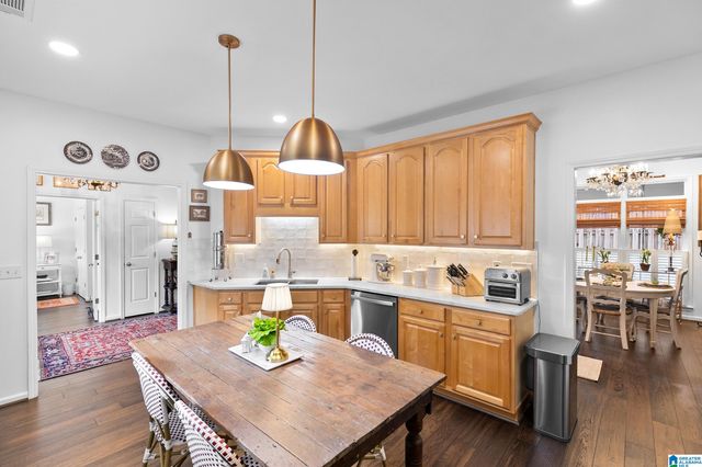 438 NORTH LAKE ROAD, Birmingham, AL 35242