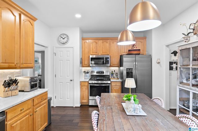 438 NORTH LAKE ROAD, Birmingham, AL 35242