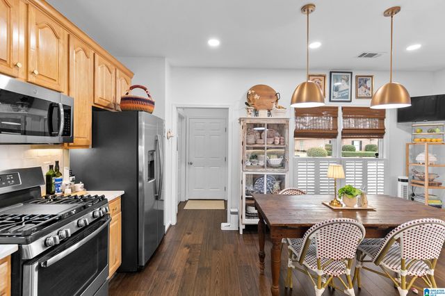 438 NORTH LAKE ROAD, Birmingham, AL 35242