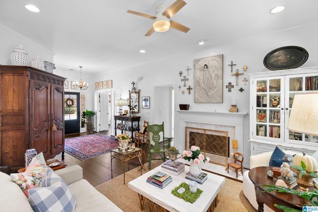 438 NORTH LAKE ROAD, Birmingham, AL 35242