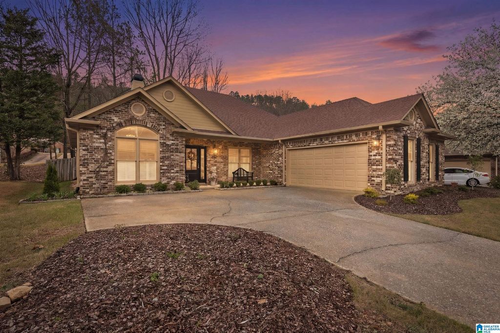 438 NORTH LAKE ROAD, Birmingham, AL 35242