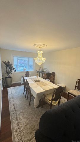 47 Drayton Avenue, Bay Shore, NY 11706