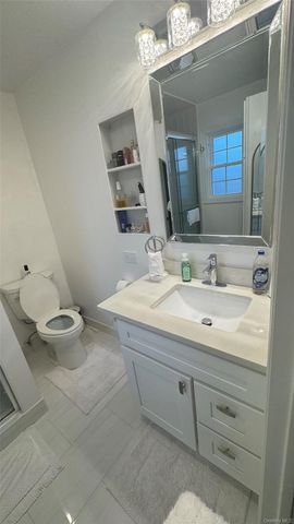 47 Drayton Avenue, Bay Shore, NY 11706