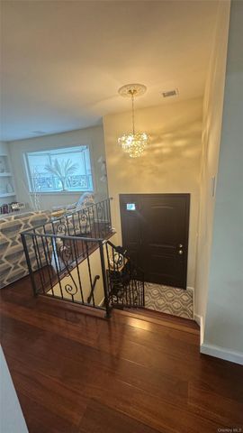 47 Drayton Avenue, Bay Shore, NY 11706