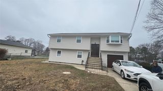 47 Drayton Avenue, Bay Shore, NY 11706