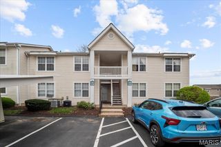 4304 Inlet Isle, Florissant, MO 63034