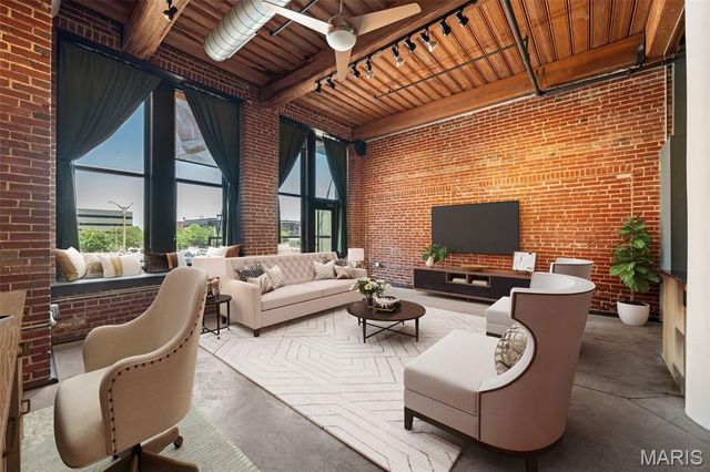 1015 Washington Avenue 206, St Louis, MO 63101