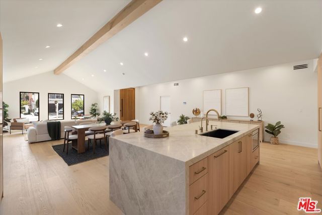 13949 Cumpston Street, Sherman Oaks, CA 91401