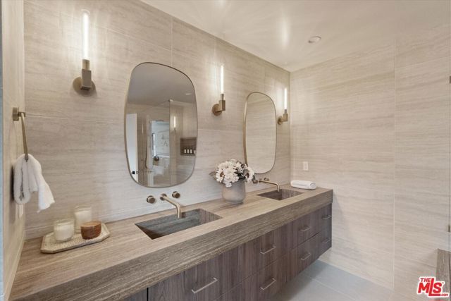 13949 Cumpston Street, Sherman Oaks, CA 91401