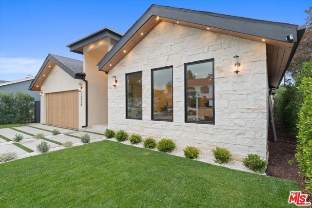 13949 Cumpston Street, Sherman Oaks, CA 91401