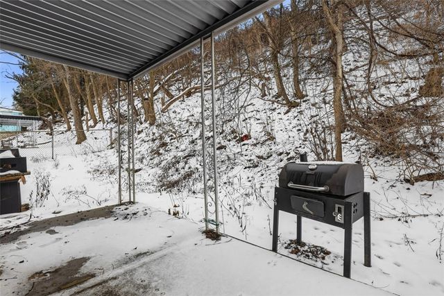 134 Jeanette Dr, Verona, PA 15147