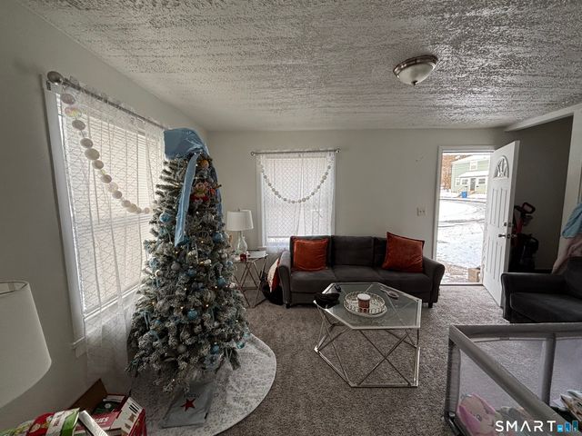 13 Valley Place North, New Haven, CT 06515