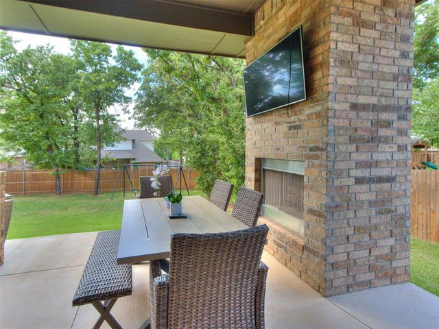 5025 Sunspear Drive, Edmond, OK 73007