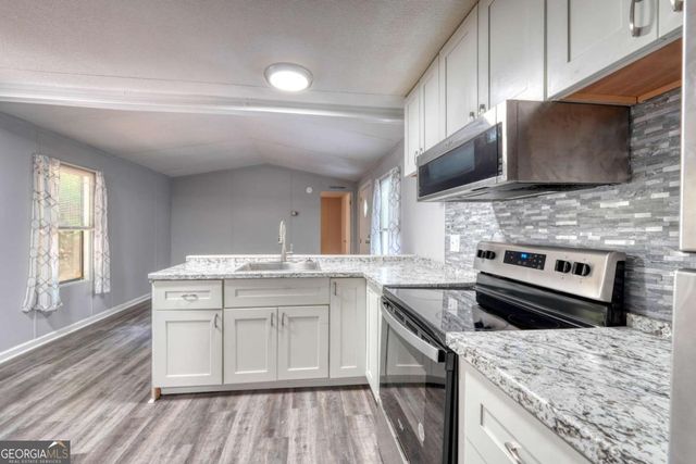 8223 True Love Mountain Road, Young Harris, GA 30582