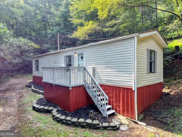 8223 True Love Mountain Road, Young Harris, GA 30582