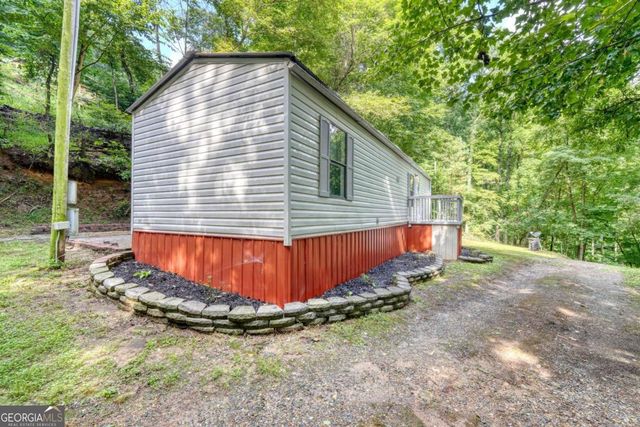 8223 True Love Mountain Road, Young Harris, GA 30582