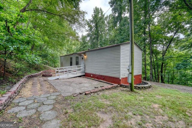 8223 True Love Mountain Road, Young Harris, GA 30582