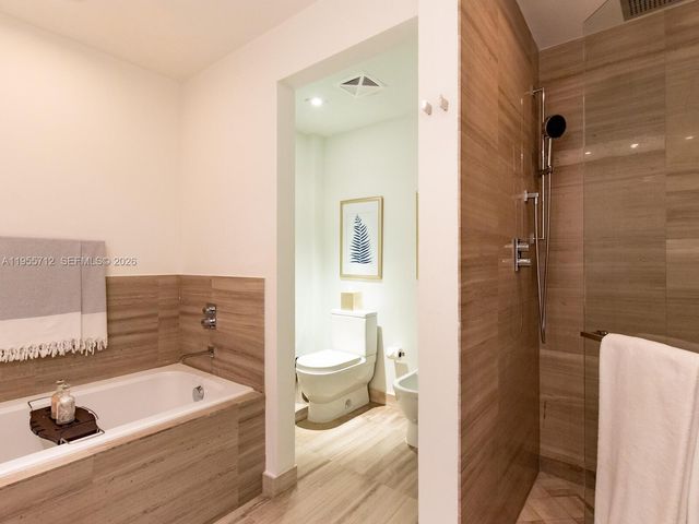 360 Ocean Dr 606S, Key Biscayne, FL 33149