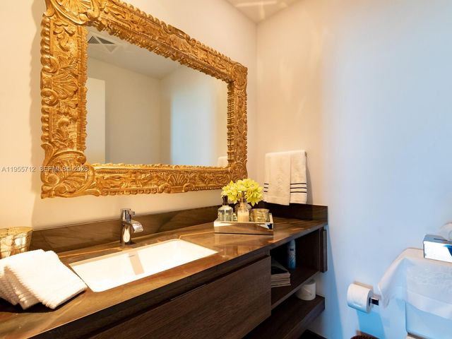 360 Ocean Dr 606S, Key Biscayne, FL 33149