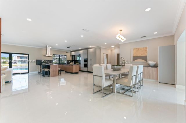 16733 Golfview Dr, Weston, FL 33326