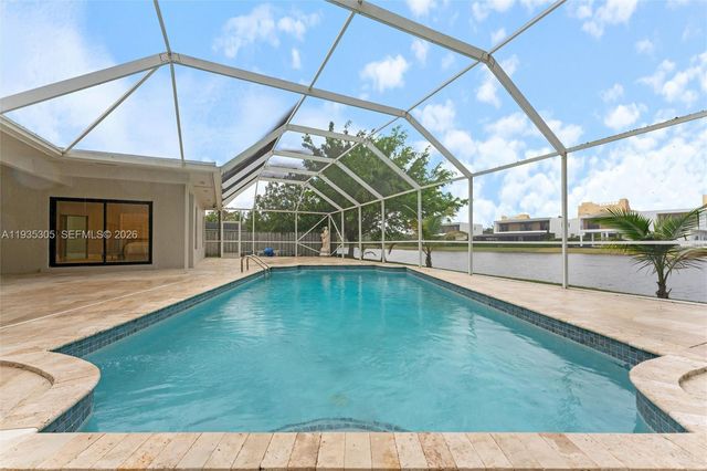 16733 Golfview Dr, Weston, FL 33326