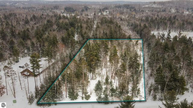 00 Business Park Drive, Traverse City, MI 49686