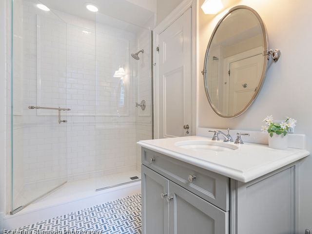 232 E WALTON Place 5E, Chicago, IL 60611