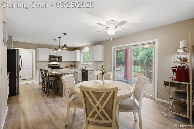 5762 Garnet Circle, Clarkston, MI 48348