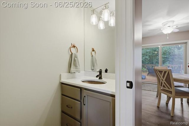 5762 Garnet Circle, Clarkston, MI 48348