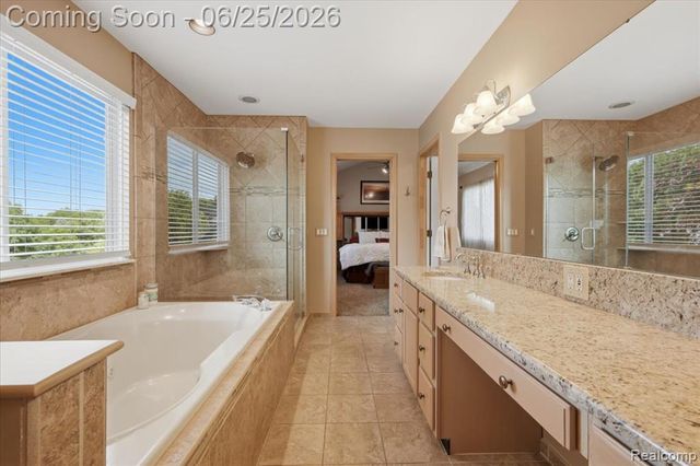5762 Garnet Circle, Clarkston, MI 48348