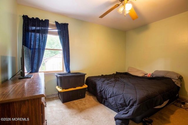 546 Roosevelt Avenue, Toms River, NJ 08753