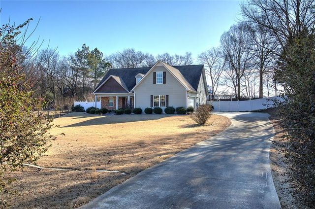 140 Grist Mill SE Lane, Calhoun, GA 30701