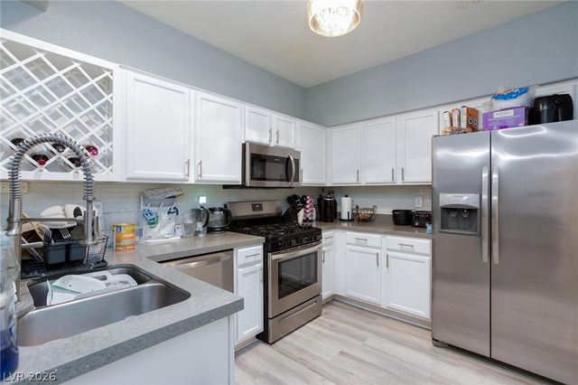 8725 West Flamingo Road 109, Las Vegas, NV 89147