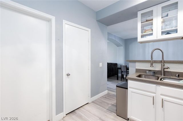 8725 West Flamingo Road 109, Las Vegas, NV 89147